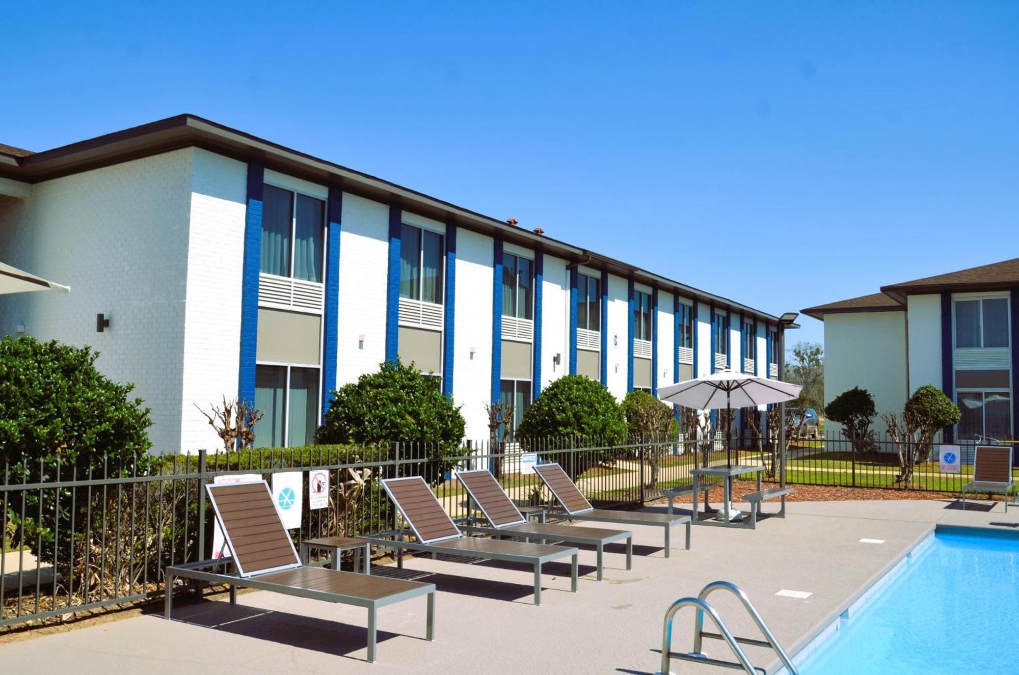 Americas Best Value Inn & Suites-Foley Bagian luar foto