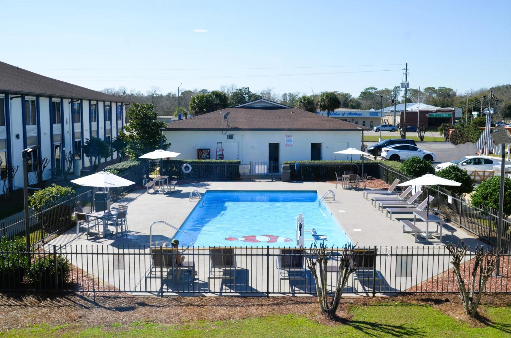Americas Best Value Inn & Suites-Foley Bagian luar foto