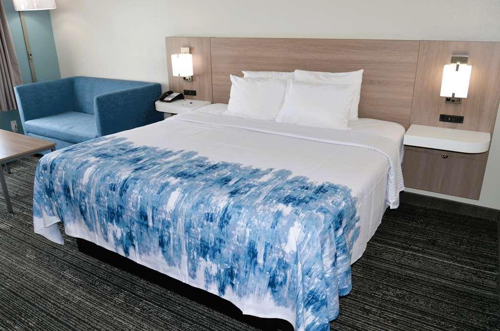 Americas Best Value Inn & Suites-Foley Ruang foto