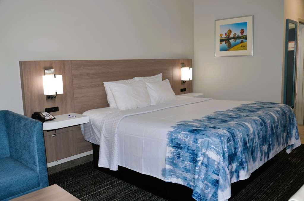 Americas Best Value Inn & Suites-Foley Ruang foto