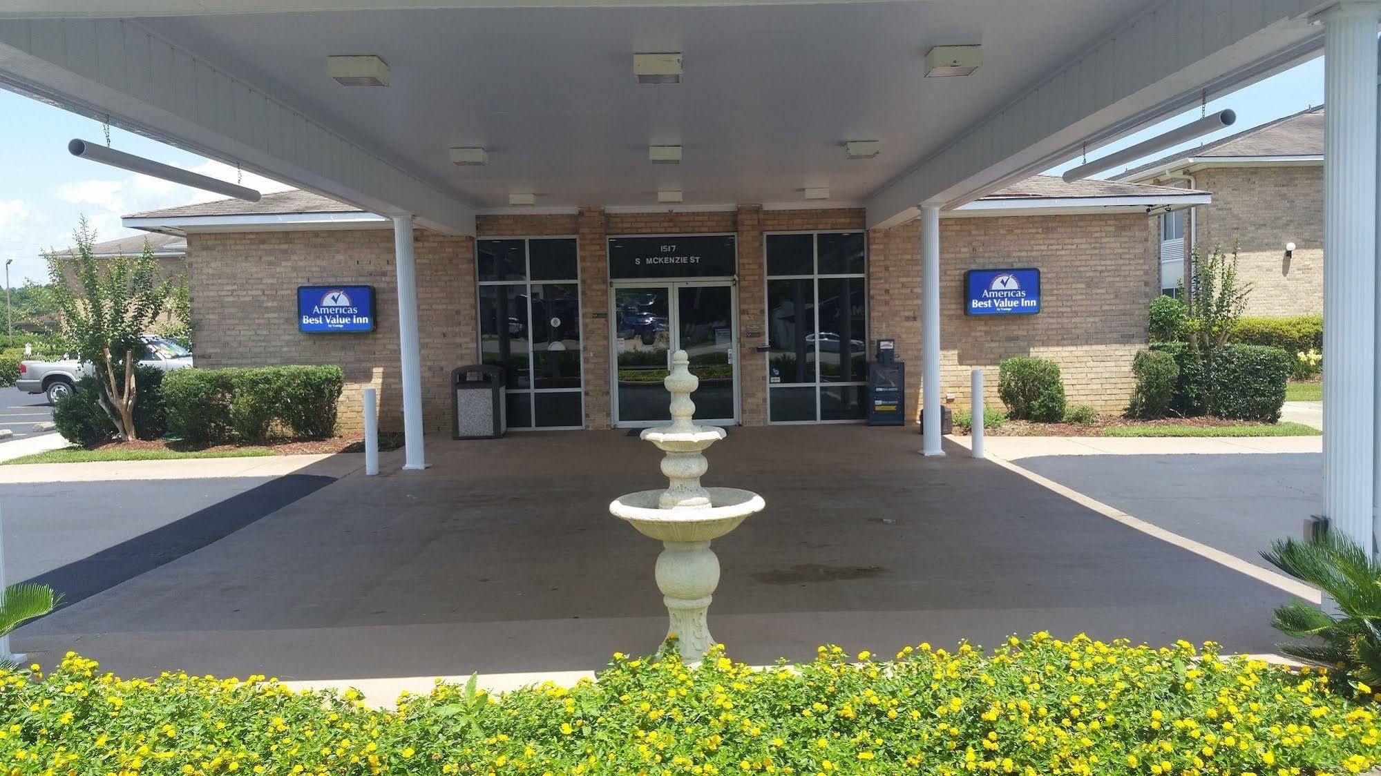 Americas Best Value Inn & Suites-Foley Bagian luar foto
